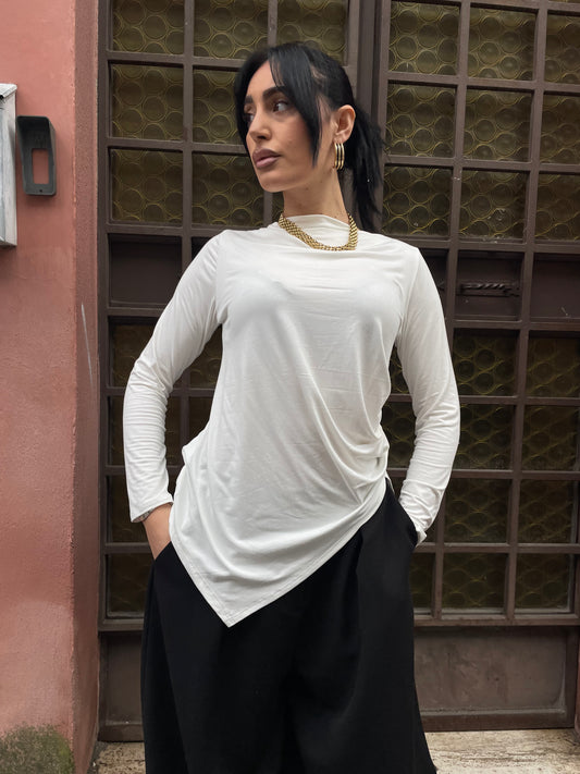 Maglietta asimmetric