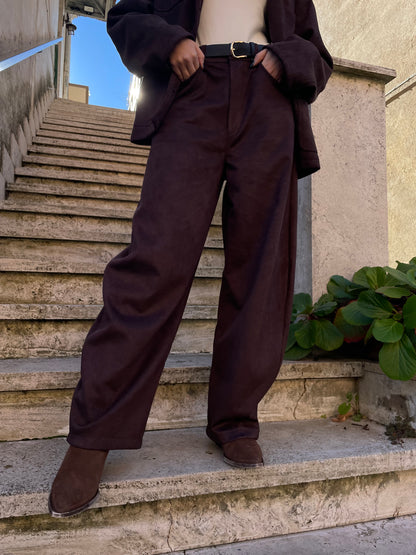 Pantalone carrot in Suede