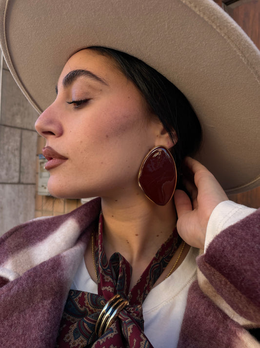 Orecchìni ovale irregolare