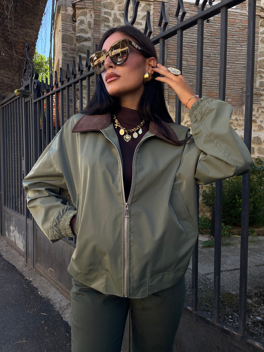 Bomber barb